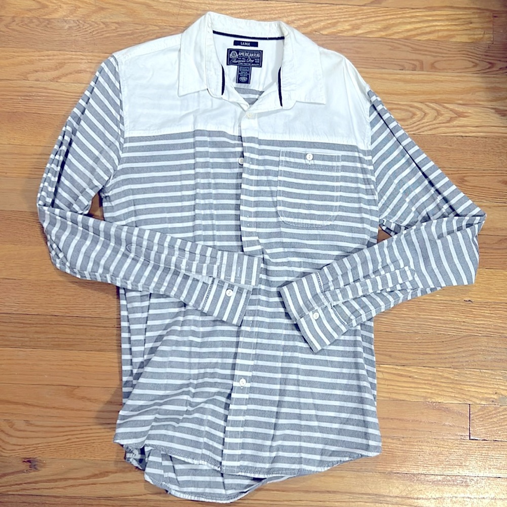 Men’s Large American Rag Collard Button Down Shirt. Colors Grey and White.